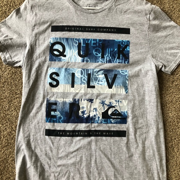 Quiksilver Other - QuikSilver graphic T-Shirt Quiksilver Other - QuikSilver graphic T-Shirt